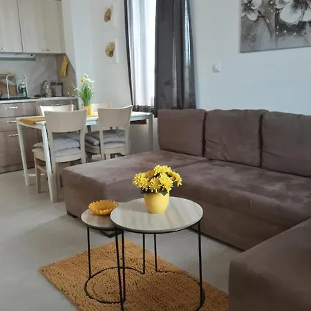 דירה Orange в местност каваци, סוזופול