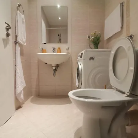 Apartment Orange в местност каваци,