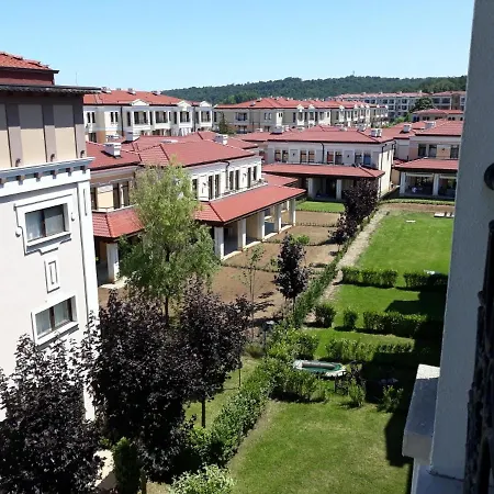 Orange в местност каваци, Daire *