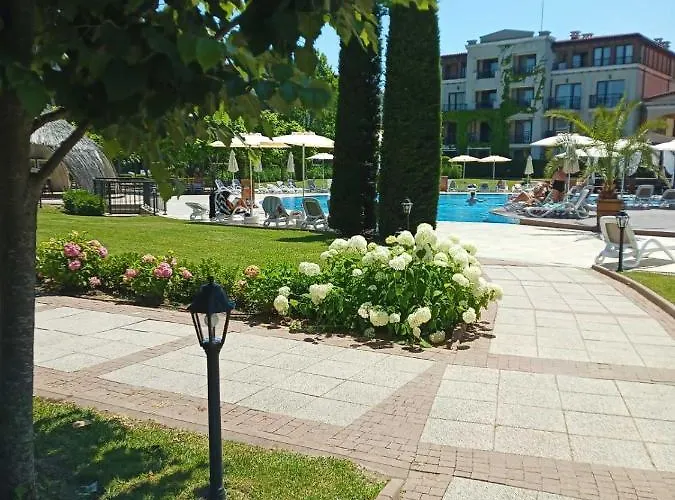 Orange в местност каваци, *